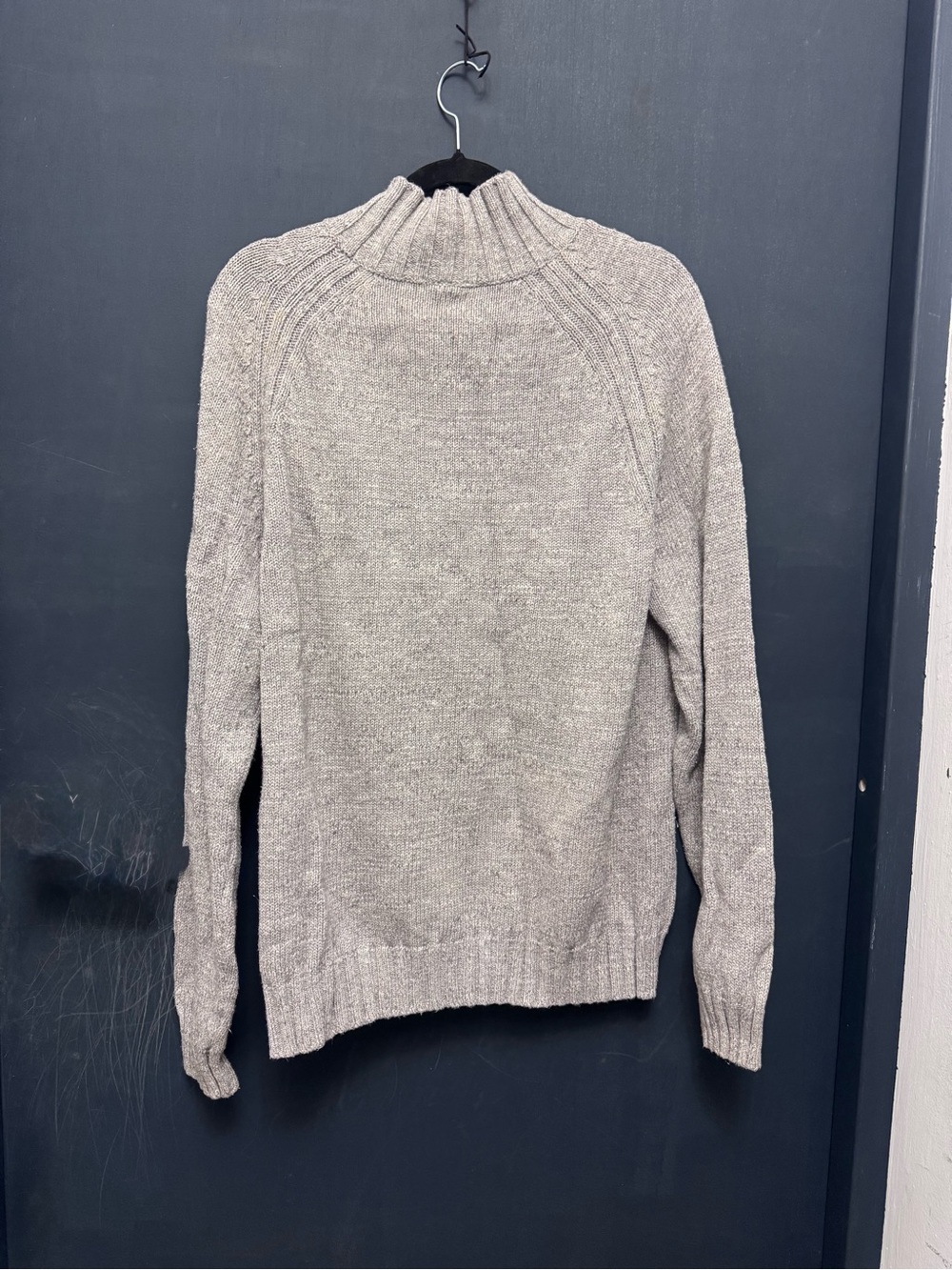 GAP Men's Light Gray Turtleneck Knit Sweater